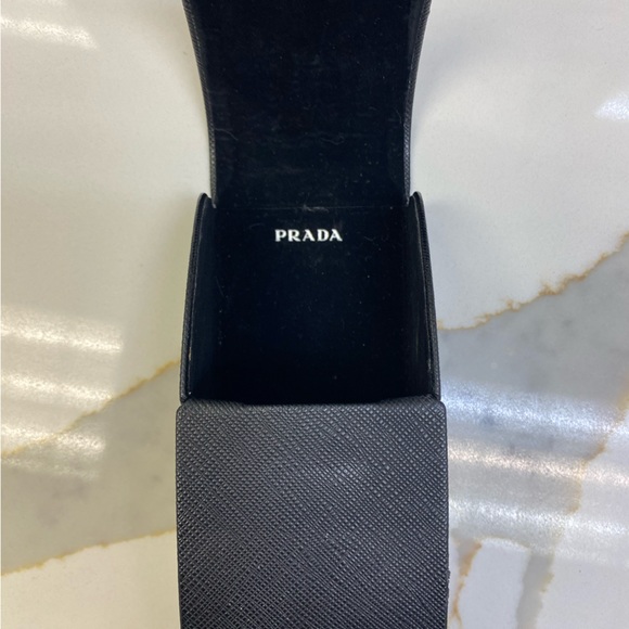 **BARELY USED** Prada Sunglasses with case, box, & cleaning cloth - Picture 2 of 16